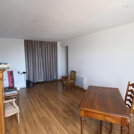Super Appartement Avec Belle Luminosite En Plein Centre Ville De Sisteron Luaran gambar