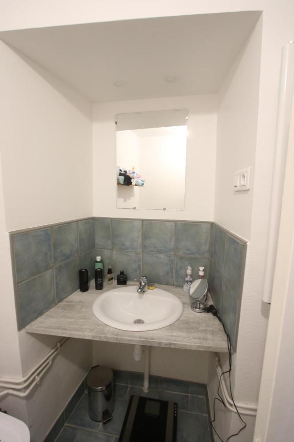 Super Appartement Avec Belle Luminosite En Plein Centre Ville De Sisteron Luaran gambar